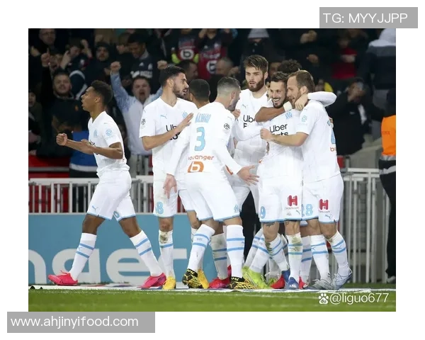 特鲁瓦与布雷斯特激战正酣谁能在法甲赛场上笑到最后